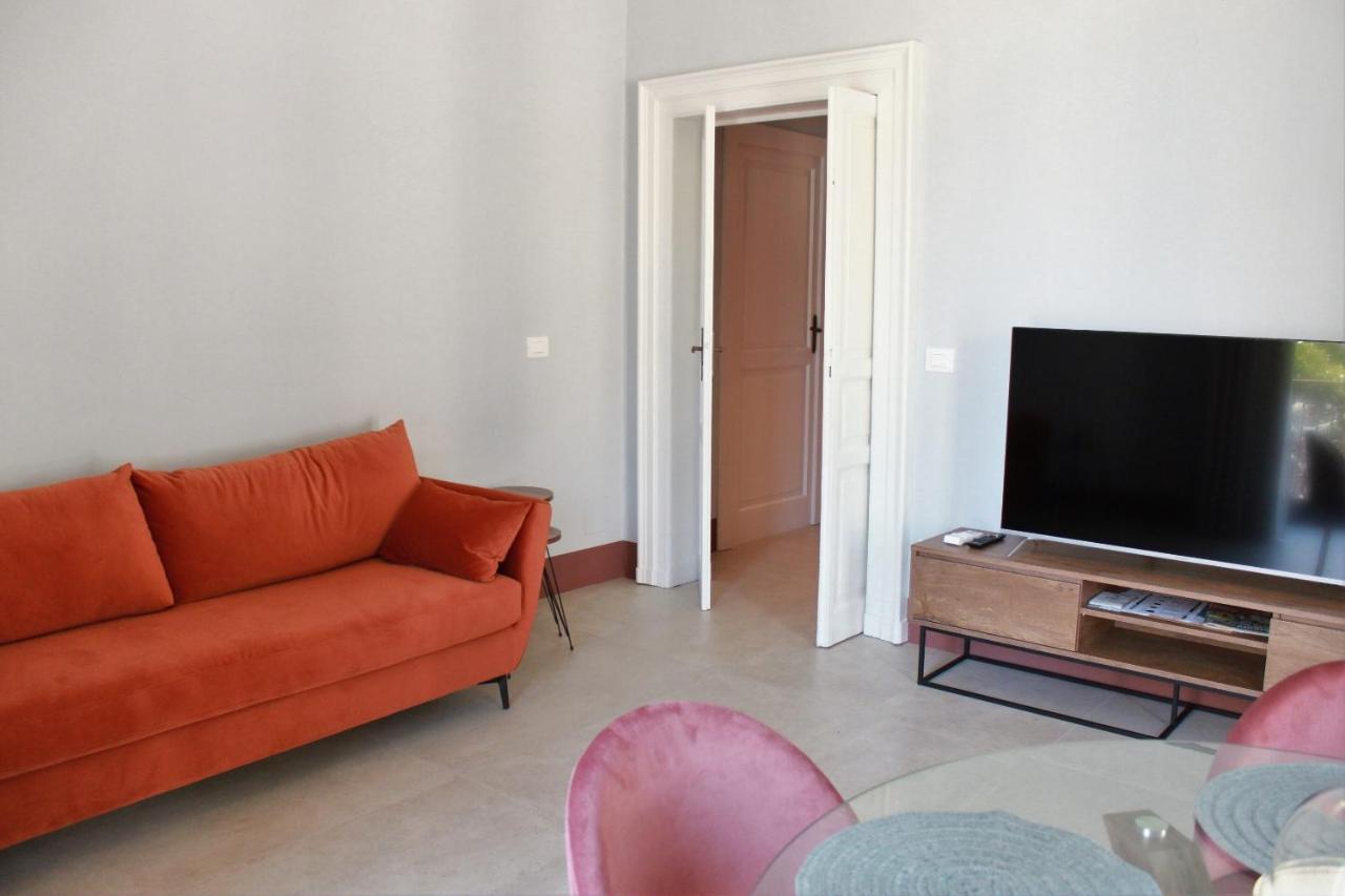 Appartamento Palazzo sul Corso Brindisi Esterno foto