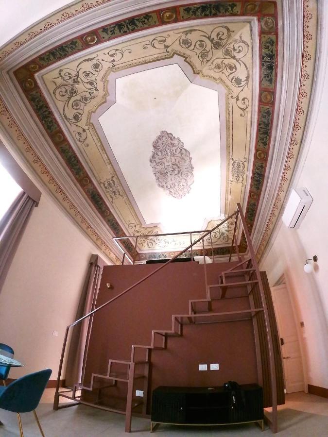 Appartamento Palazzo sul Corso Brindisi Esterno foto