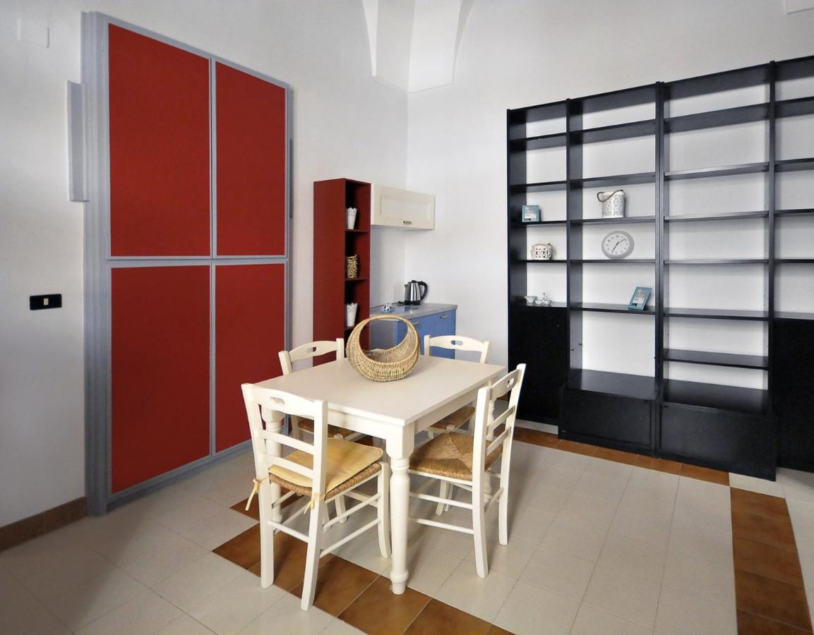 Appartamento Palazzo sul Corso Brindisi Esterno foto