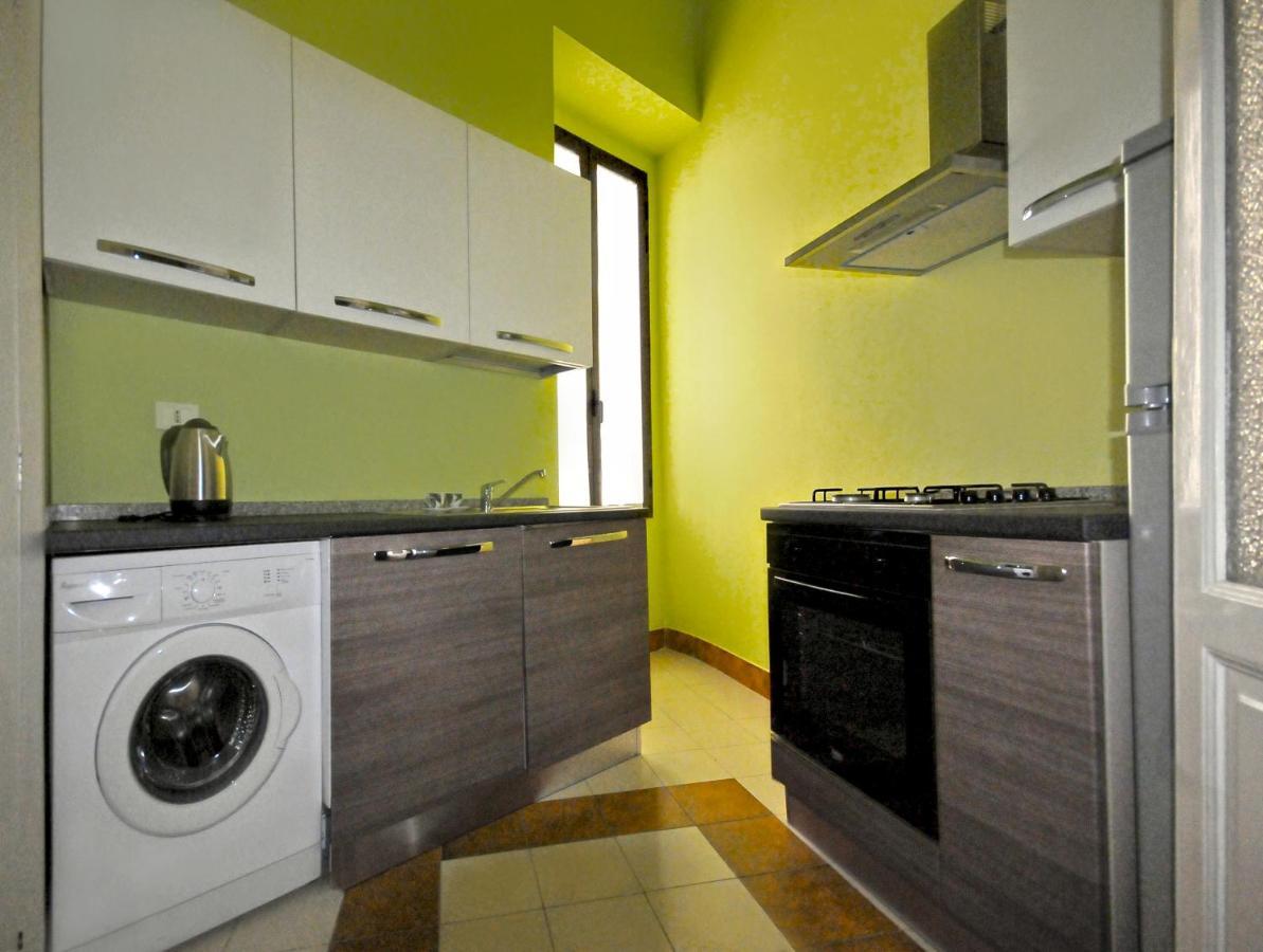 Appartamento Palazzo sul Corso Brindisi Esterno foto