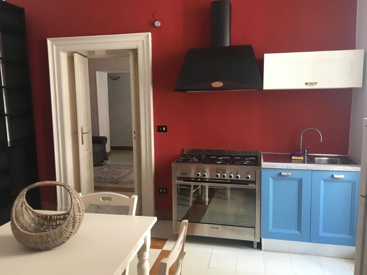 Appartamento Palazzo sul Corso Brindisi Esterno foto
