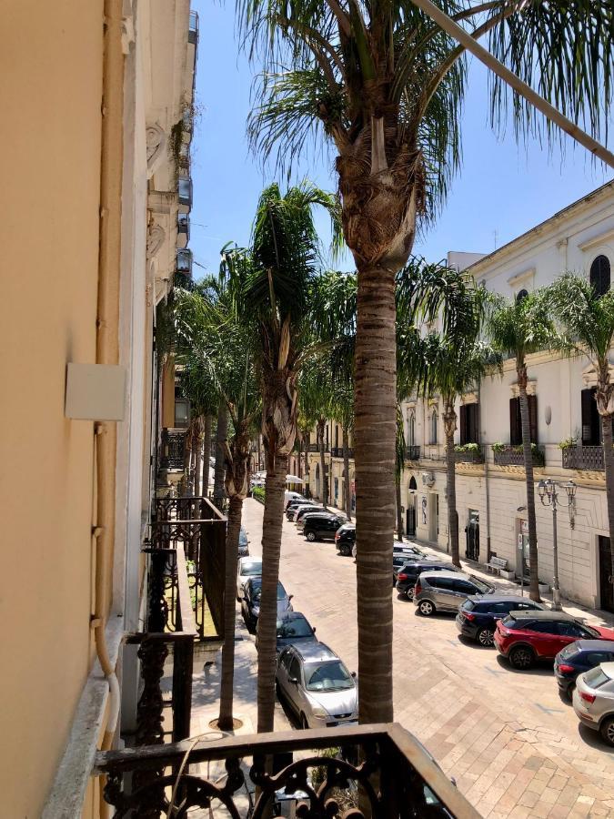 Appartamento Palazzo sul Corso Brindisi Esterno foto