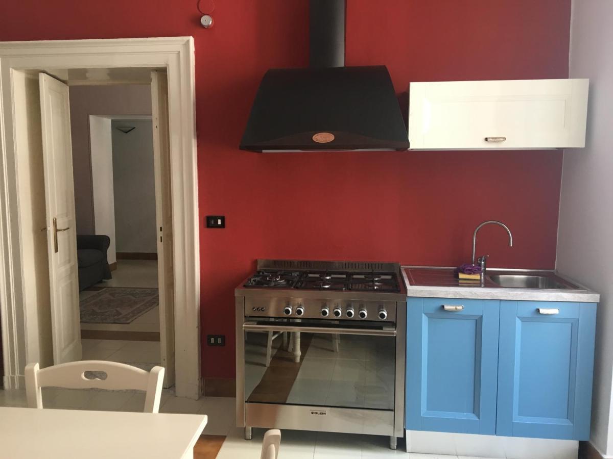 Appartamento Palazzo sul Corso Brindisi Esterno foto